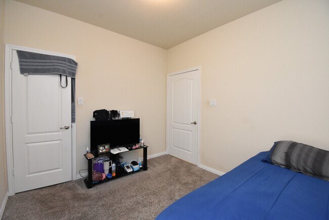 Building Photo - 13038 Leisure Cove Dr