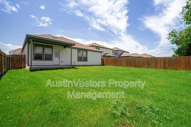 Building Photo - 157 Janice Rd