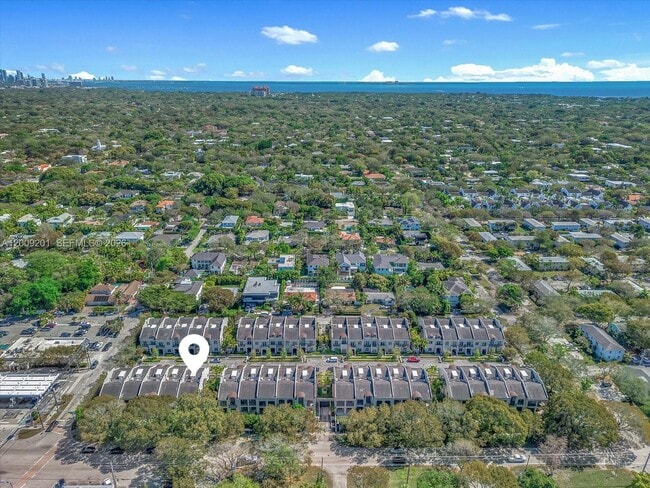 Building Photo - 7440 SW 56th Ct
