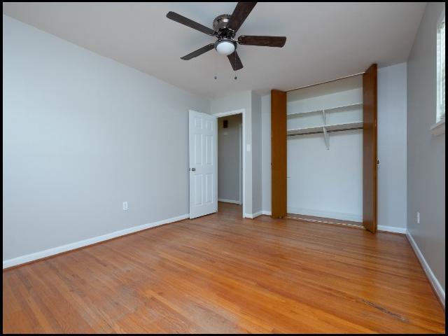 Building Photo - 4907 Arlington Dr