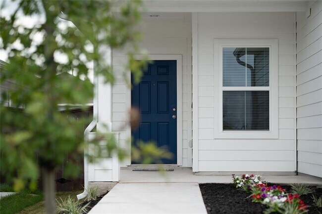 Building Photo - 11513 Murano Dr