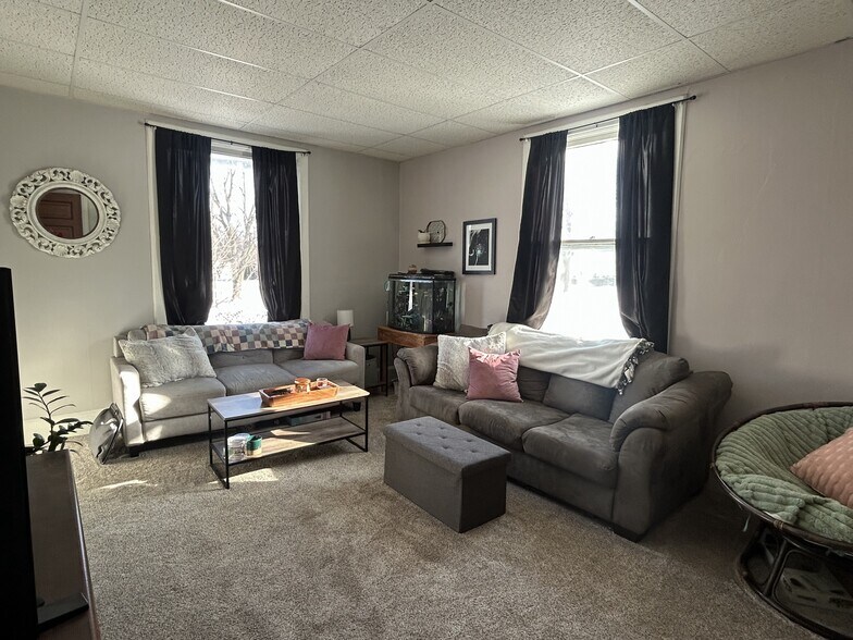 Livingroom Apt 1 - 821 Tremont St