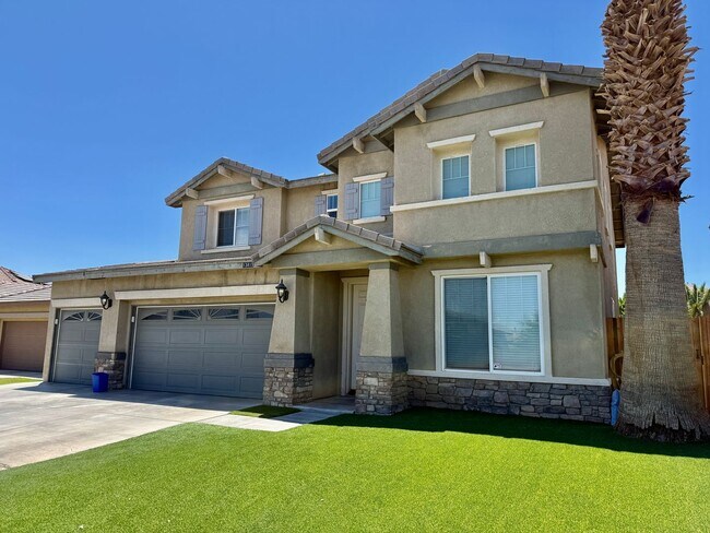 Building Photo - UPGRADED VICTORVILLE HOME