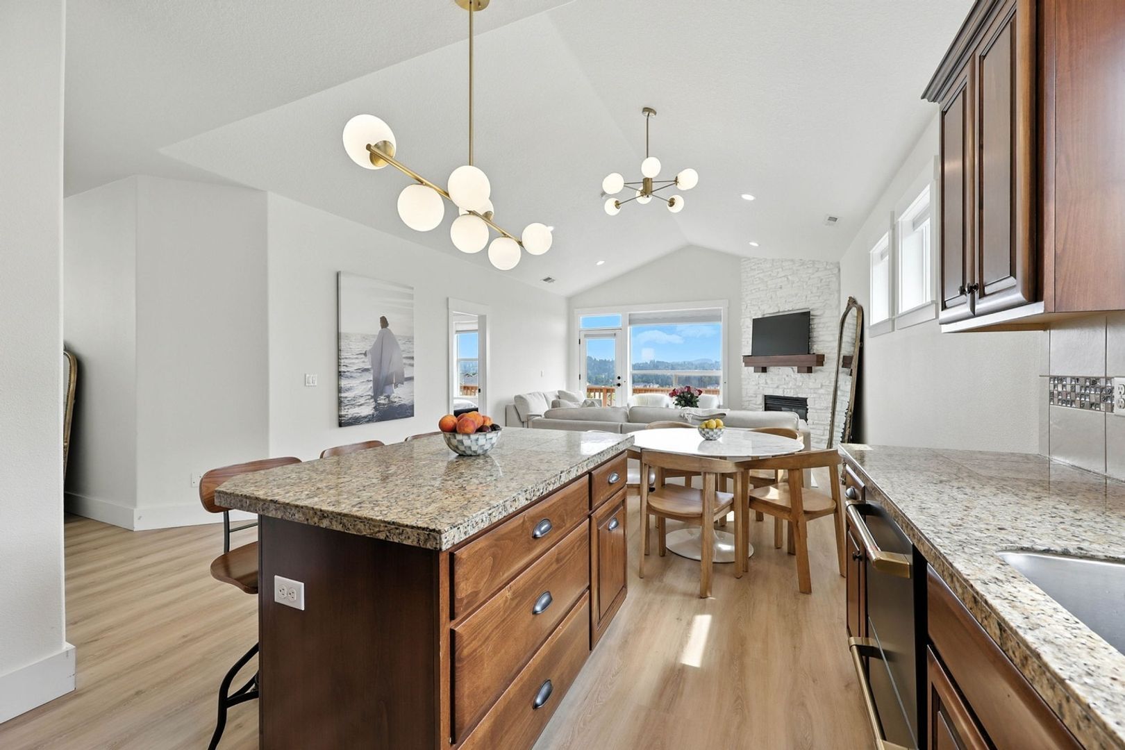 Building Photo - 15004 SE Shaunte Ln