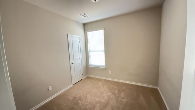 Building Photo - 11325 SW 33rd Terrace