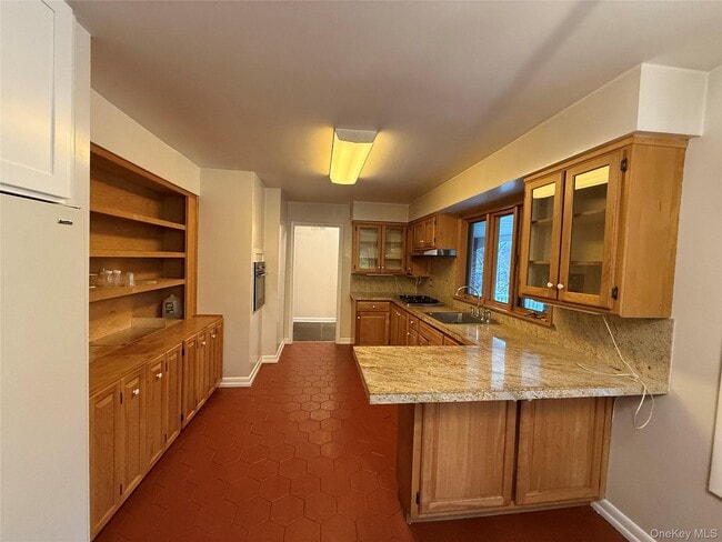 Building Photo - 12 East Pl