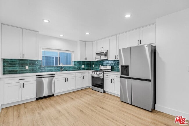 Primary Photo - 2007 Vestal Ave