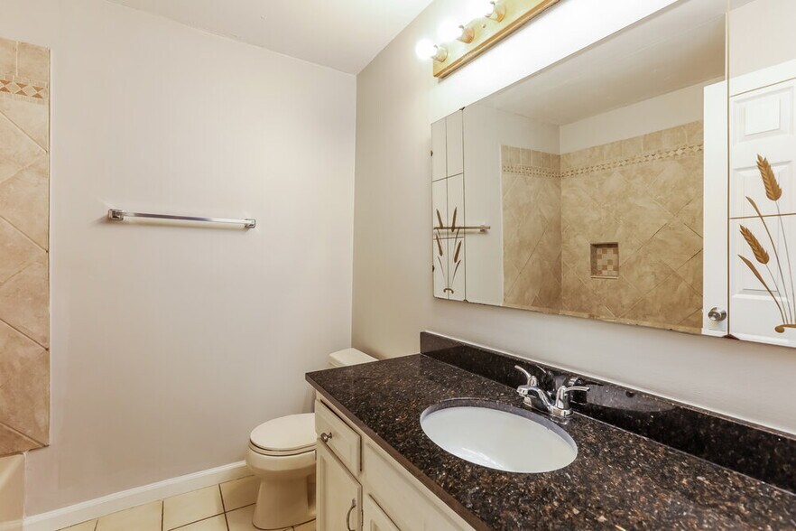 Building Photo - 6651 Windwood Cir