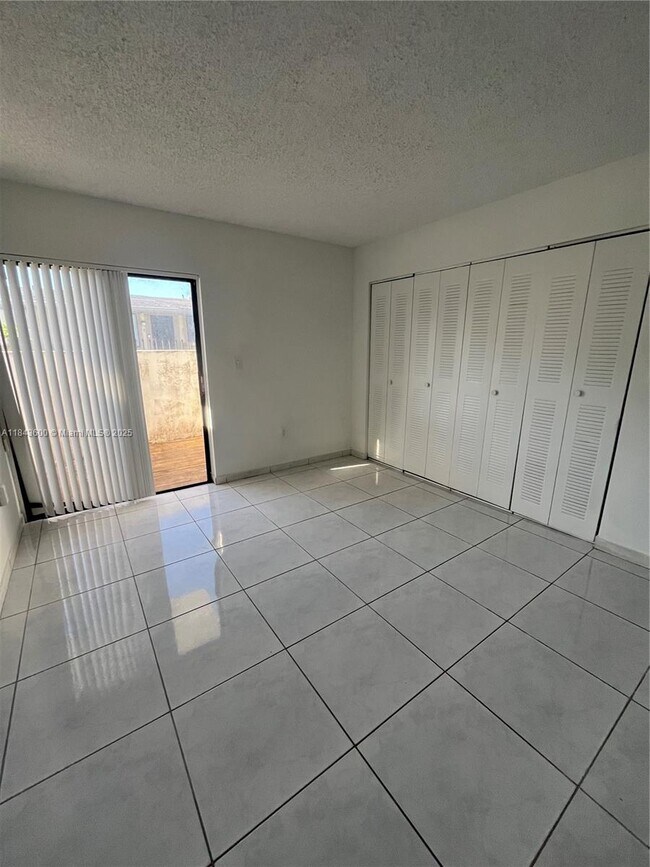 Building Photo - 7430 SW 153rd Pl