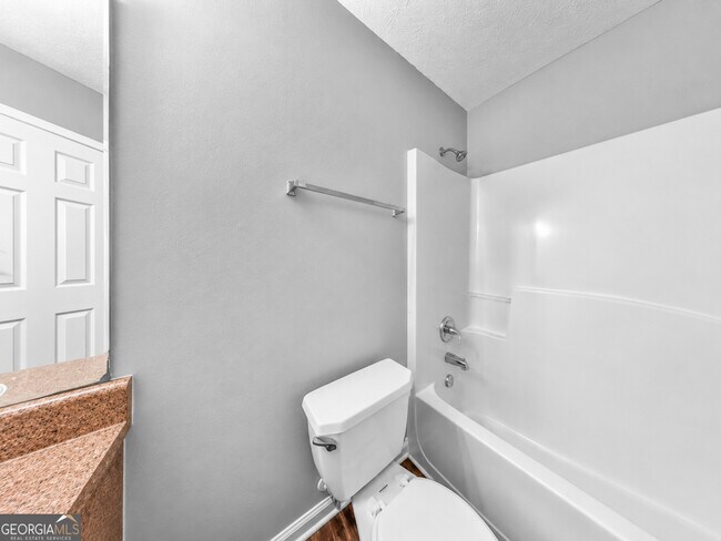 Building Photo - 417 Kirkland Dr