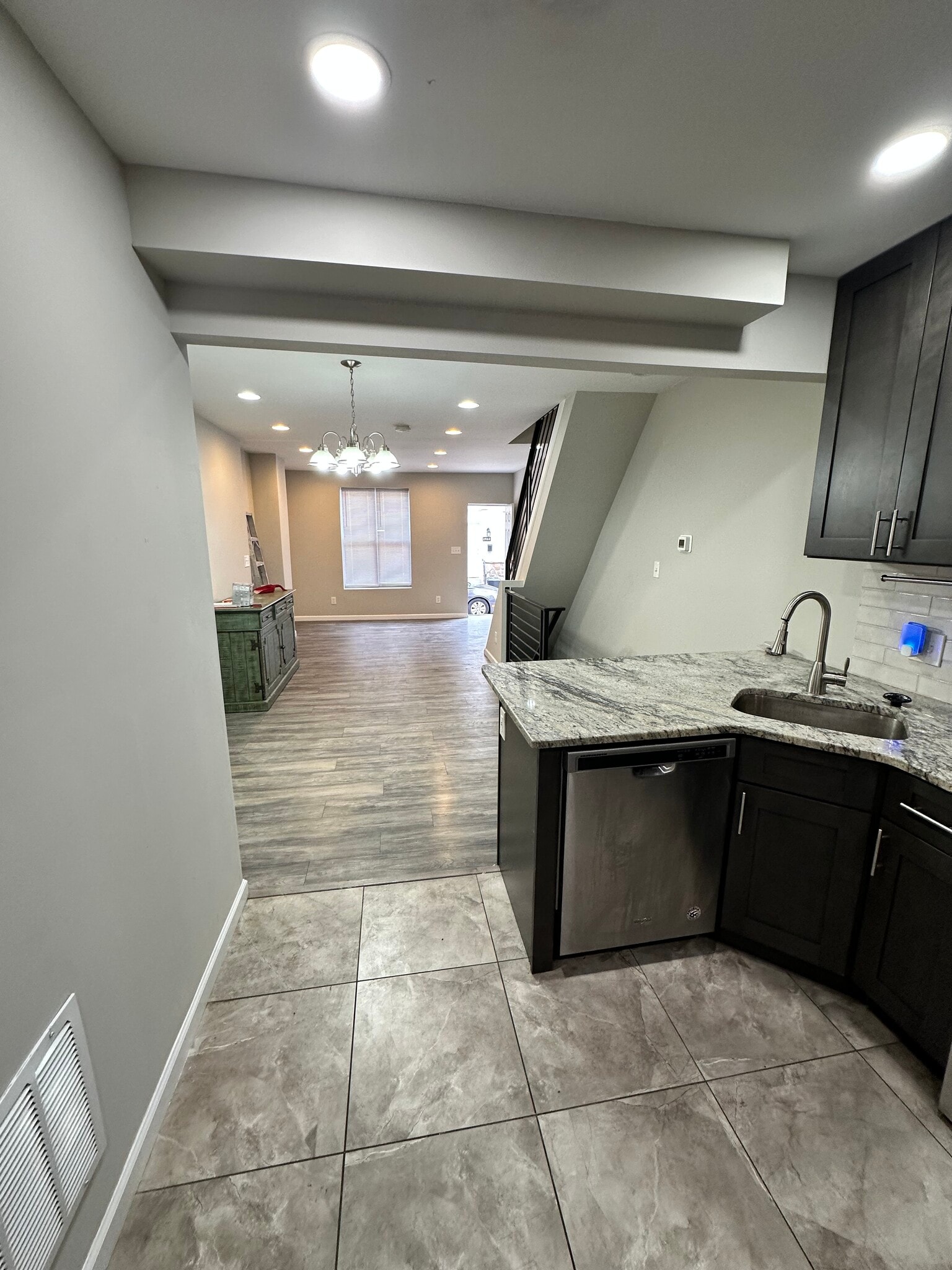 Building Photo - 1920 S Bonsall St