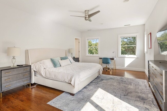 Building Photo - 1 Paumanok Rd