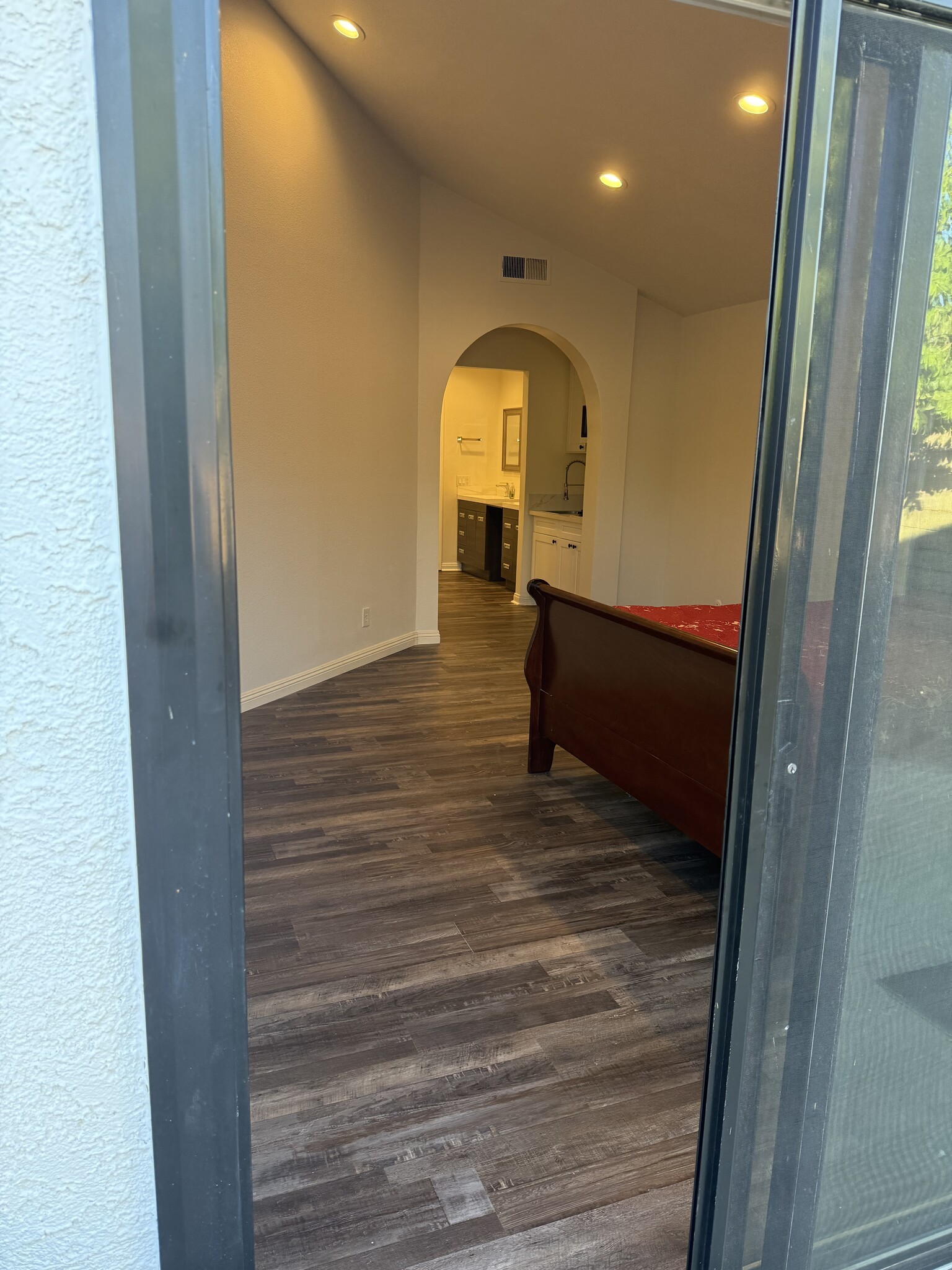 Building Photo - 9140 Crebs Ave