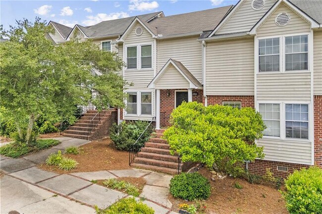 Building Photo - 2266 Oak Glenn Cir