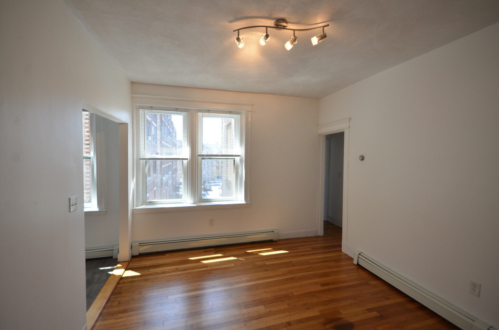 Building Photo - 1675 Commonwealth Ave