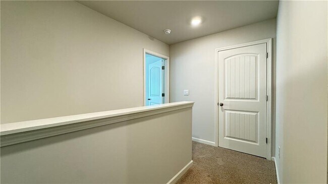 Building Photo - 488 Stoneybrook Dr