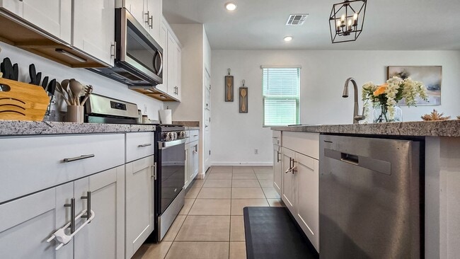 Building Photo - Gorgeous, Almost New Home in Newer Tolleson Neighborhood! Priced just right!