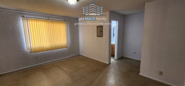 Building Photo - 10044 N 18th Ave