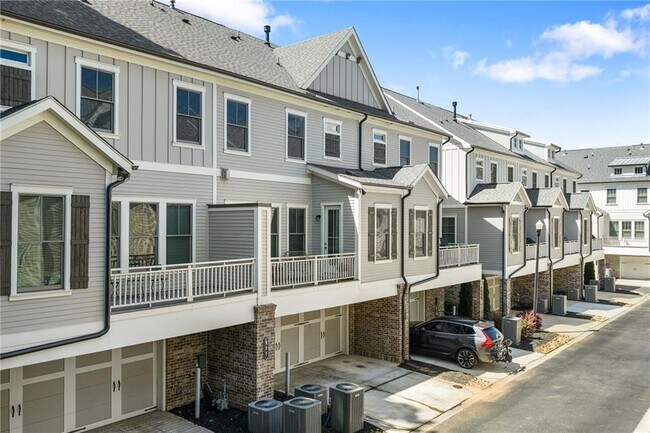 Building Photo - 896 Mayfield Rd