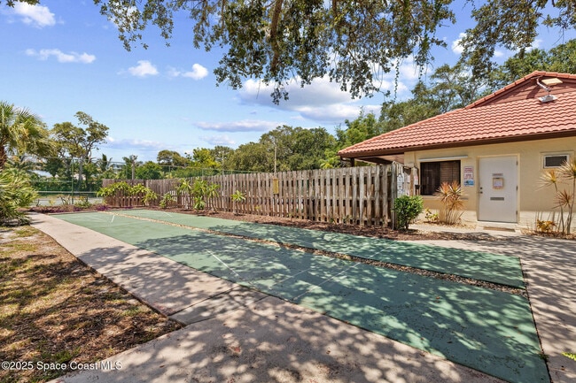 Building Photo - 8701 Camelia Ct