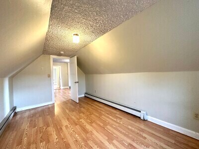 Building Photo - 569 Main St