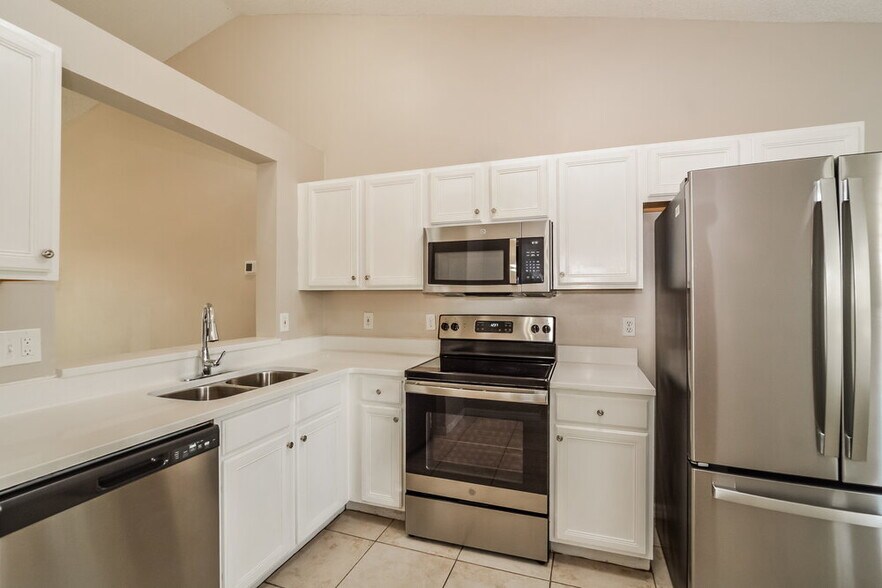 Building Photo - 3229 New Mexico Ct