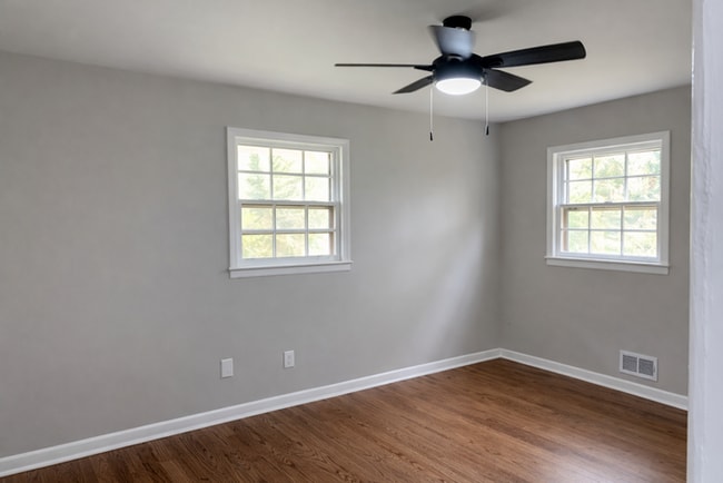 Building Photo - 1290 Teakwood Trail