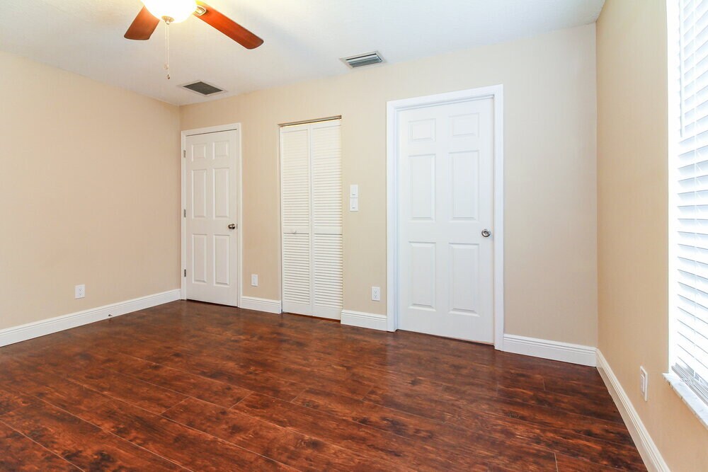 Building Photo - 246 Las Palmas St