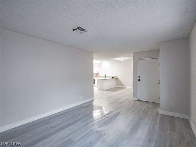 Building Photo - 817 Mantis Way