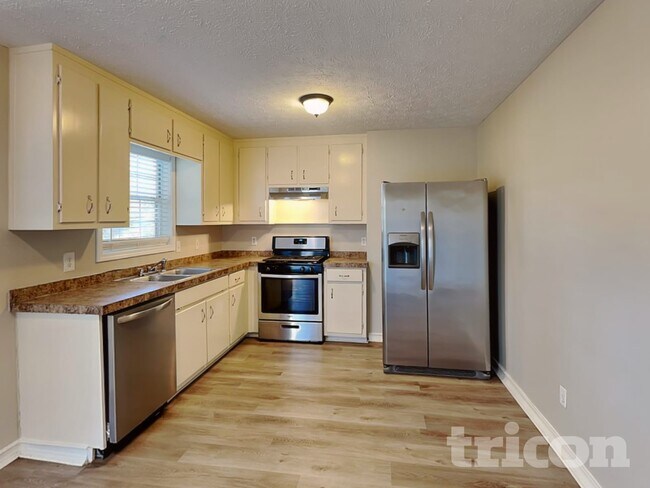 Building Photo - 3721 Cherokee Overlook Dr