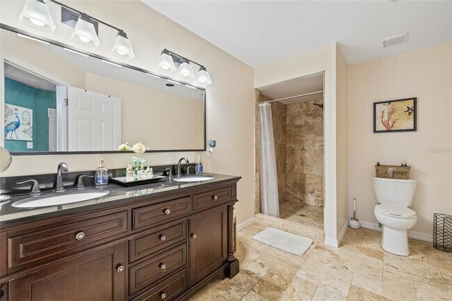 Building Photo - 4265 Brentwood Park Cir
