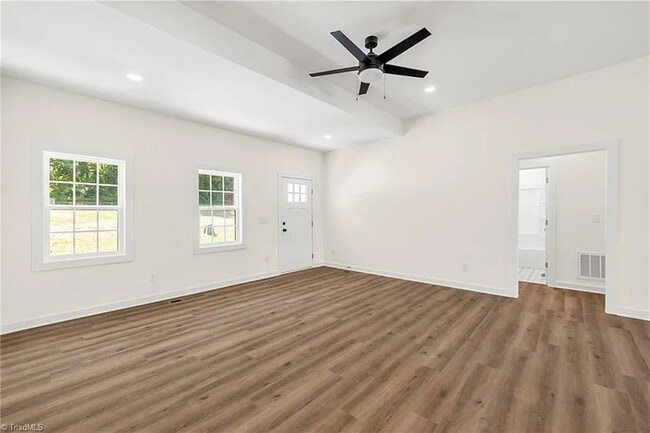 Building Photo - Earn Wealth While Leasing - Like a Homeowner - Lease to Own