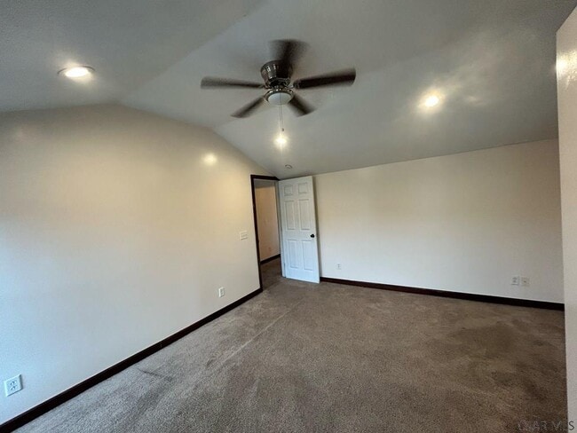 Building Photo - 442 Cooper Ave