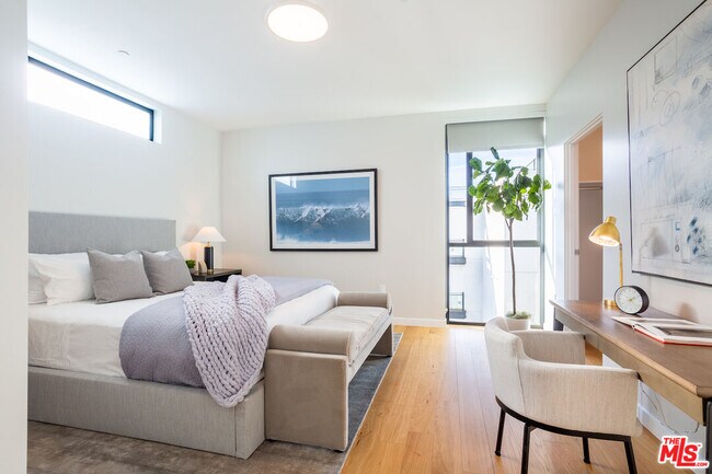 Building Photo - 11600 Dunstan Way