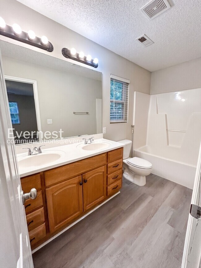 Building Photo - 3612 Mizell Rd