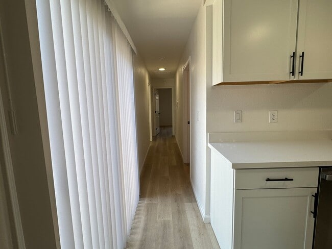 Building Photo - Completely Remodeled Three Bed, Two Bath D...