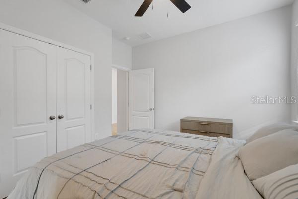 Building Photo - 2398 Greenwood Oak Dr