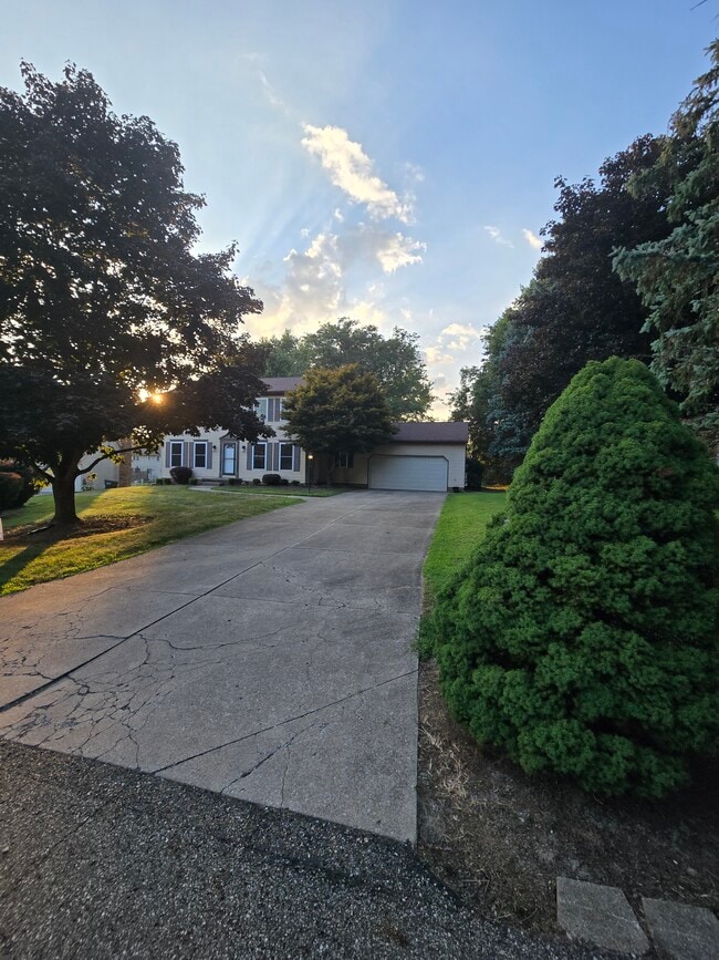 Building Photo - 2325 Cold Stream Ave NE