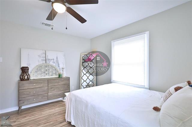 Building Photo - 1625 Burger St