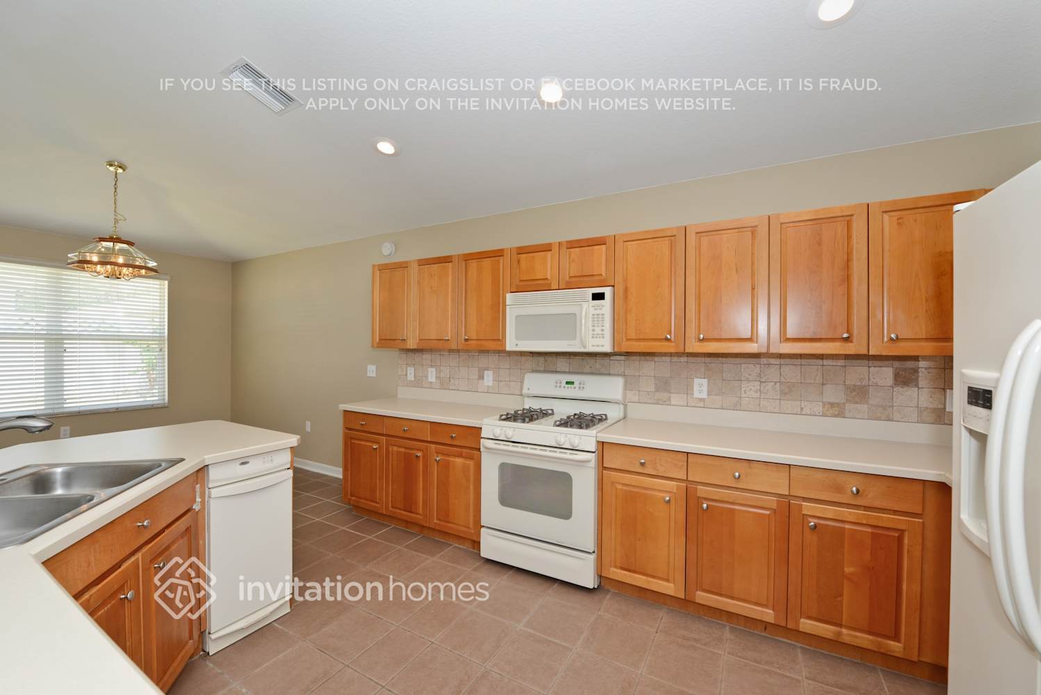 Building Photo - 4438 Beaumaris Dr