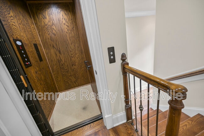 Building Photo - 7 Crooked Stick Ln