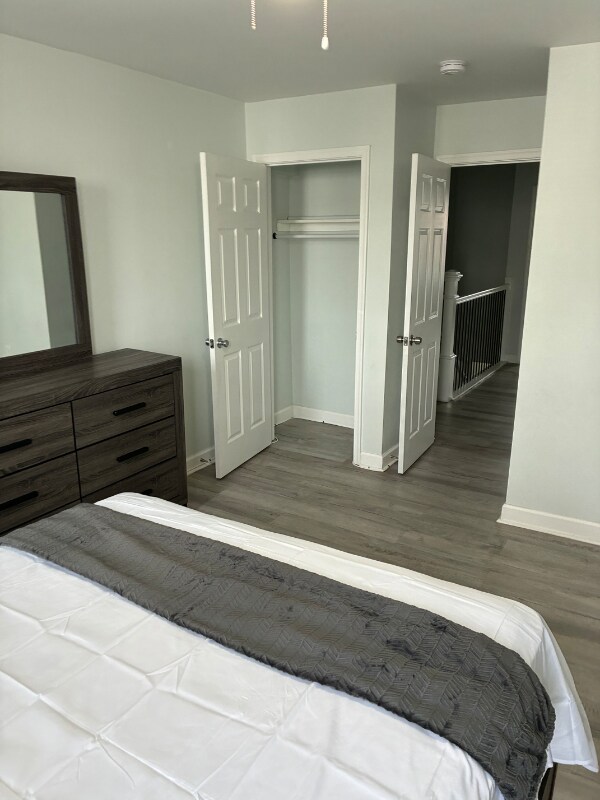 Building Photo - 820 N Lakewood Ave