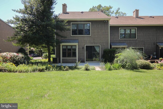 Building Photo - 322 Kings Croft Dr