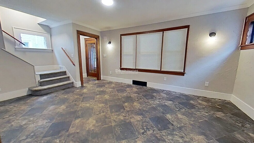 Building Photo - 49 Jackson St