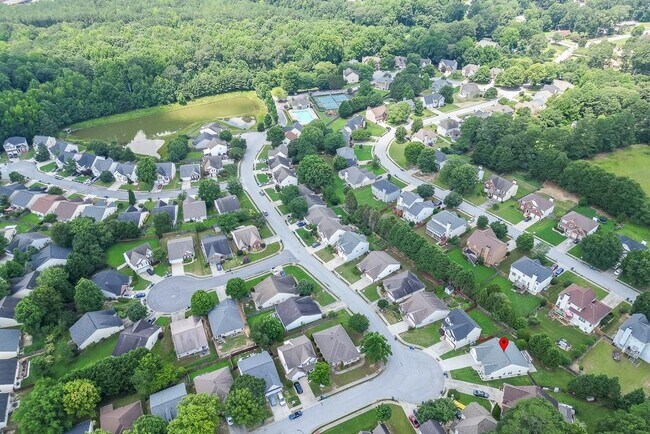 Building Photo - 2464 Laurelfield Dr