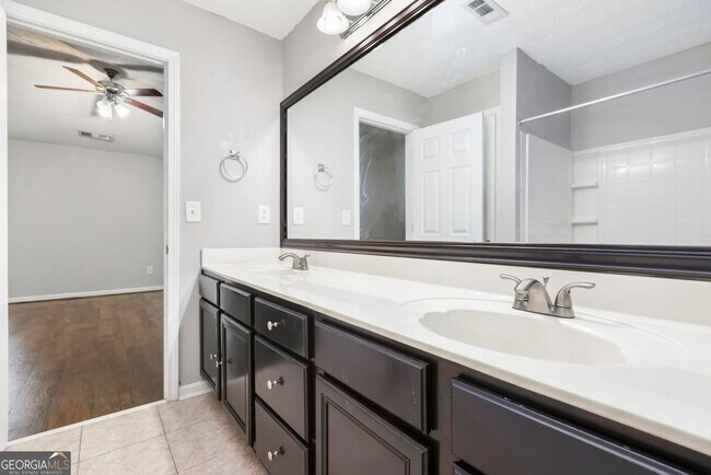 Building Photo - 786 Brookside Parc Ln