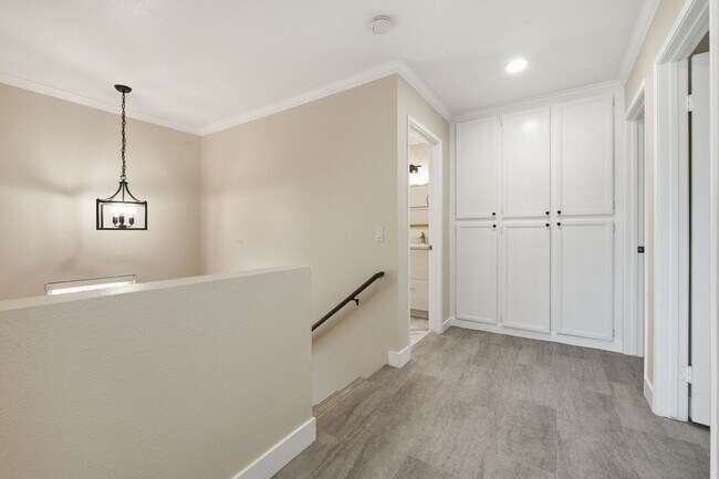 Building Photo - 4153 Golden Star Ct