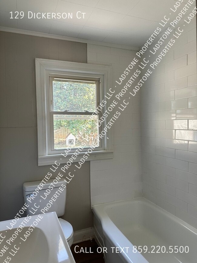 Building Photo - 129 Dickerson Ct