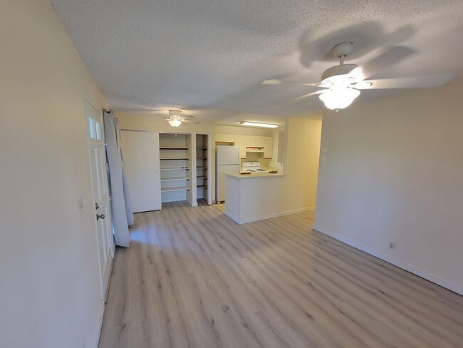 Building Photo - Available Now – Clean & Comfortable 2-Bedroom at Kihei Villages