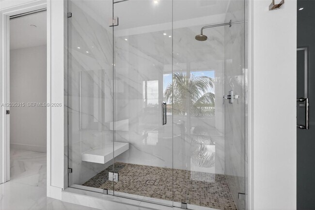 Building Photo - 3750 Yacht Club Dr